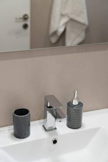 Absolute Athens ΙΧ