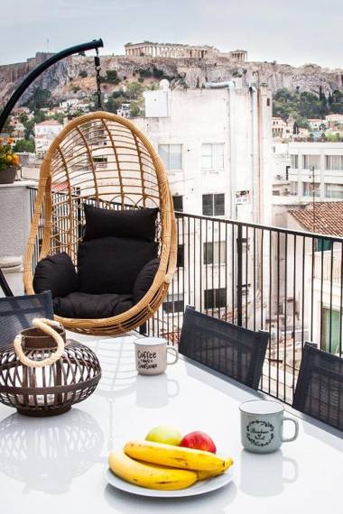 Cozy Penthouse With Stunning View To Acropolis!