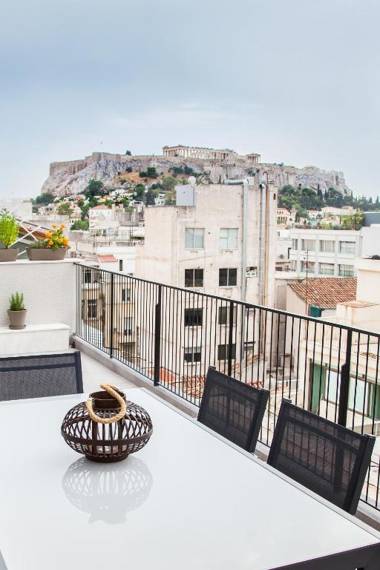 Cozy Penthouse With Stunning View To Acropolis!