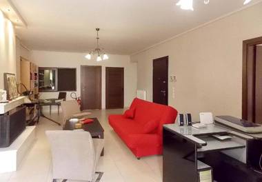 Nea Filadelfia- Spacious Apartment with Garden