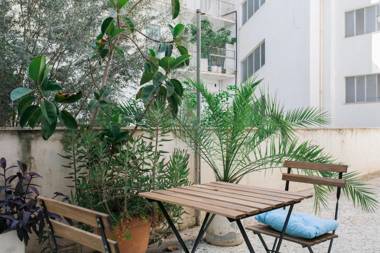 Modern Minimalist 3BD Apartment in Hilton District by UPSTREET