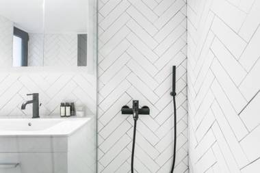 Black & White Studio close to Lycabettus Hill by UPSTREET