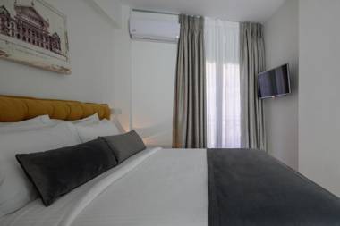 Acropolis Grand Apartment