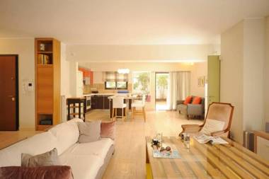 Koukaki garden escape child friendly apartment