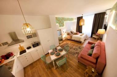 Exquisite apartment in the center of Athens