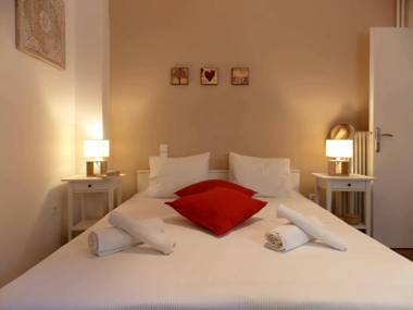 Cozy Plaka Apartment