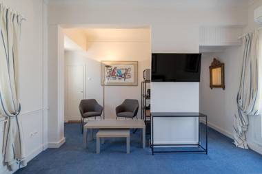 Downtown Cocoon with Roof Deck