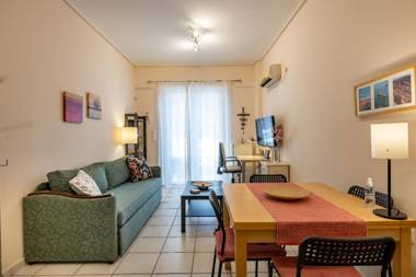 Flat in excellent location with private parking