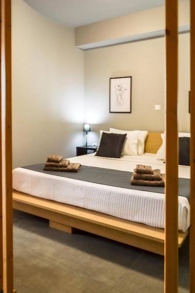 IVY Apartments in The Heart of Athens