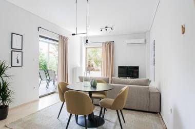 Pleasant 2BR Apartment near HELEXPO by UPSTREET
