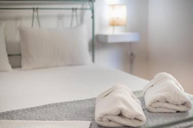 Athens Bright Suite by CloudKeys