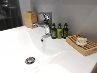 Connect Studios & Apartments