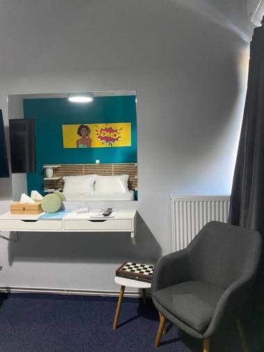 Connect Studios & Apartments