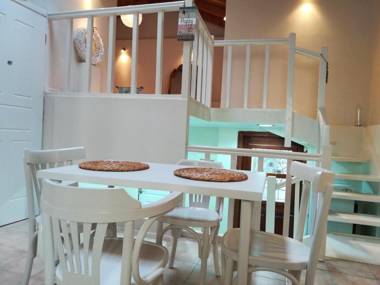 CENTRAL APARTMENTS IN PSIRI 2 bedroom Apt (3B).