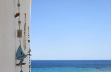 PentHouse & Apartments By The Sea Near Airport