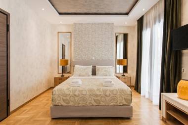 Nicholas Point Apartments and Rooms