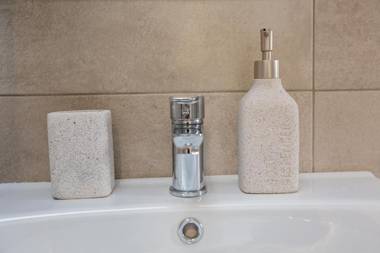 Raise Boutique Rooms in the Center of Athens