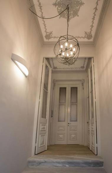 Sophisticated apartment in Syntagma by GHH