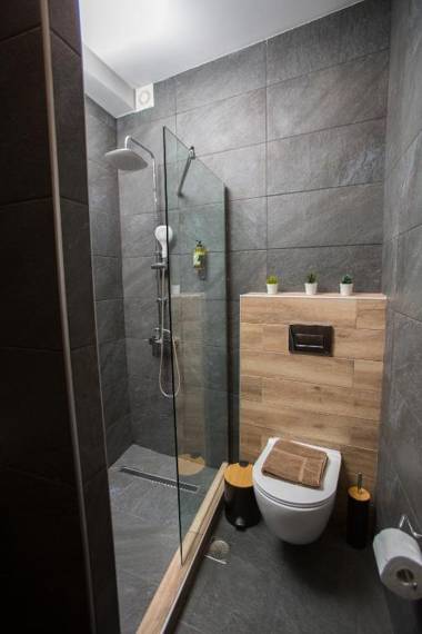 Raise Acropolis View Suites