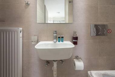 Modern Athens Studio by Cloudkeys