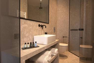 Cityzoe Athens Suites