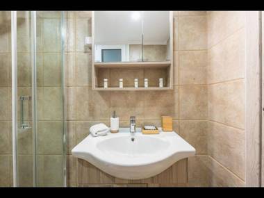 Adelos Central City Apartment Acharnon In Athens