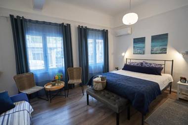 Spacious Family Home in Thisio by Cloudkeys