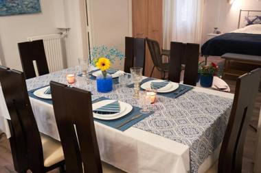 Spacious Family Home in Thisio by Cloudkeys