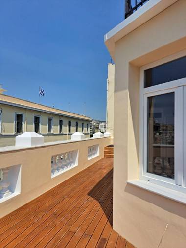 Praxitelous Luxury suites