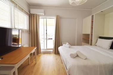 Penthouse Nea Smirni