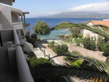 Lakonia Bay Apartments