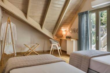 Grand View Maisonette