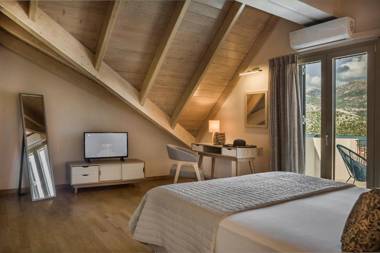 Grand View Maisonette