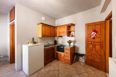 White Apartments by White Hills