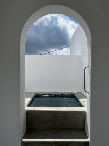 Pancratium Villas & Suites