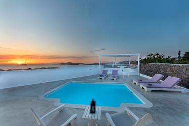 Hemera Holiday Home villa in Santorini