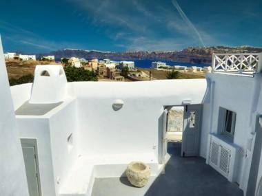 Golden Stone Santorini Suites