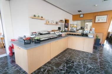 Costa Park City Hotel