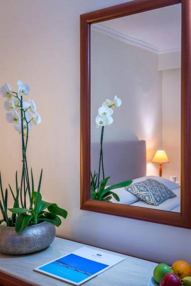 Mitsis La Vita Beach Hotel