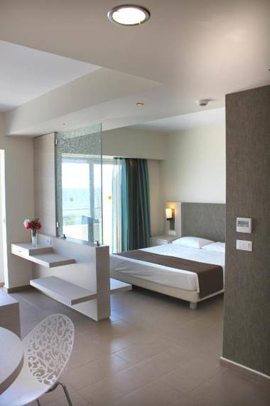 Sea Melody Beach Hotel Apartments