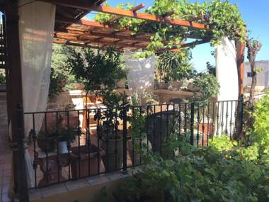 George & Alexandra's Apartments