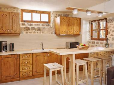 Helios Garden Boutique Apartments