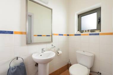 Blue & Green View Villa