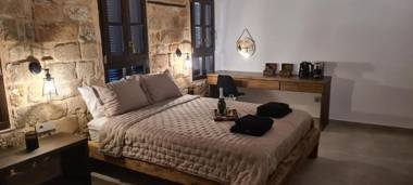 Ancient Knights Luxury Suites