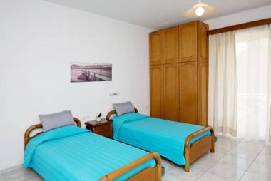 Maria Studios & Apartments