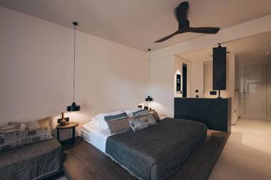 More Meni Residence & Suites