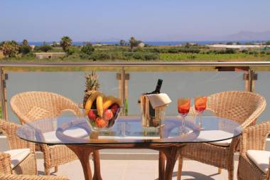 Xenos Villa 3 - Luxury Villa With Private Pool Near The Sea.