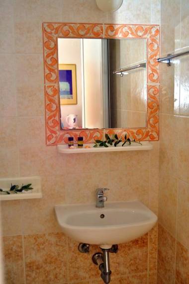 Cannon Studios & Rooms