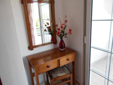 Dimitris studios & apartments