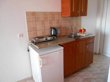 Dimitris studios & apartments